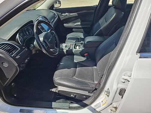 2015 Chrysler 300C Base