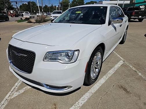 2015 Chrysler 300C Base