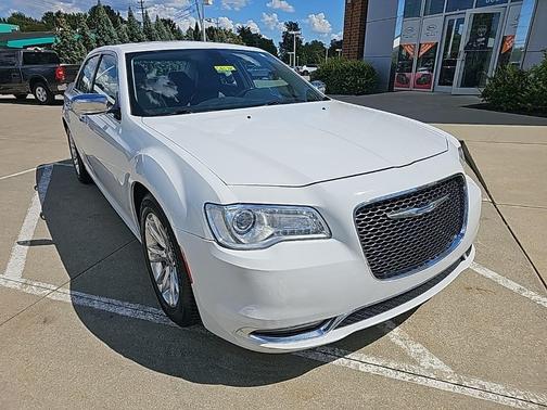 2015 Chrysler 300C Base