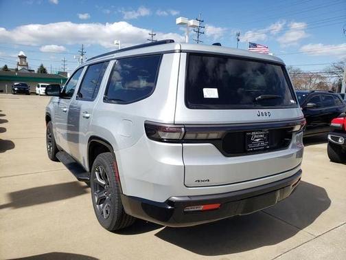 Silver Zynith 2026 Jeep Grand Wagoneer Limited