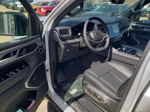 Silver Zynith 2026 Jeep Grand Wagoneer Limited