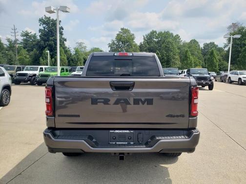 Granite Crystal Clearcoat Metallic 2026 RAM 1500 Big Horn/Lone Star