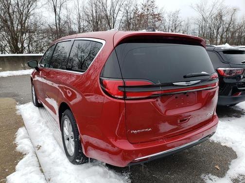 2026 Chrysler Pacifica Limited