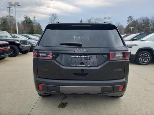 Diamond Black 2026 Jeep Cherokee LAREDO/LIMITED