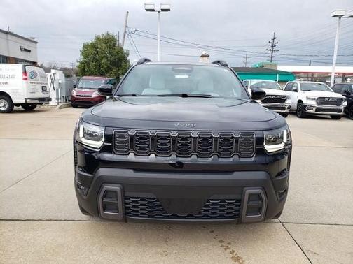 Diamond Black 2026 Jeep Cherokee LAREDO/LIMITED