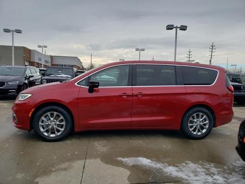 2026 Chrysler Pacifica Limited