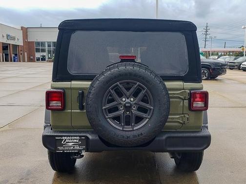 2025 Jeep Wrangler Sport