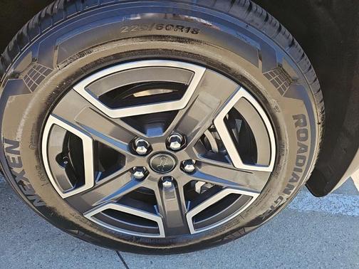 Diamond Black 2026 Jeep Cherokee Limited