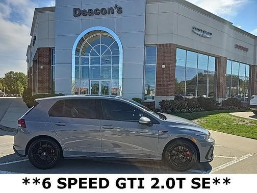 2022 Volkswagen Golf GTI 2.0T SE