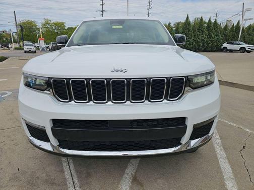 Bright White Clearcoat 2021 Jeep Grand Cherokee L Limited
