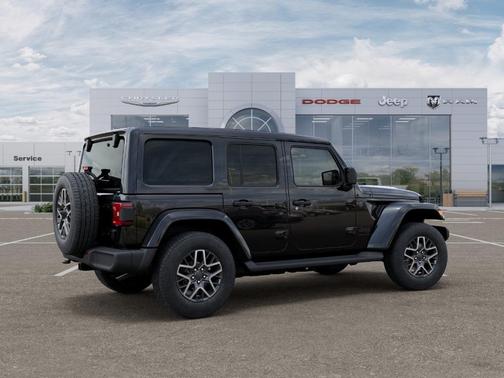 Black Clearcoat 2026 Jeep Wrangler Sahara