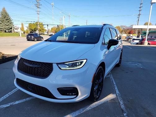 2025 Chrysler Pacifica Limited