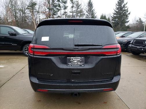 2026 Chrysler Pacifica Limited