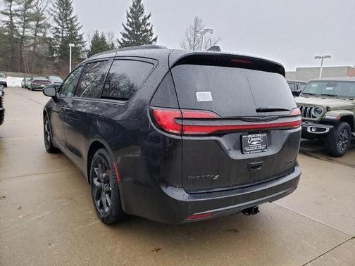 2026 Chrysler Pacifica Limited