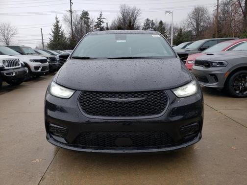 2026 Chrysler Pacifica Limited