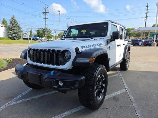Bright White Clearcoat 2025 Jeep Wrangler 4xe Rubicon