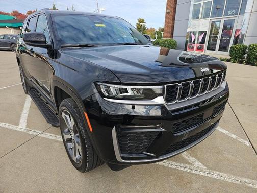 Diamond Black 2026 Jeep Grand Cherokee L Limited 4x4