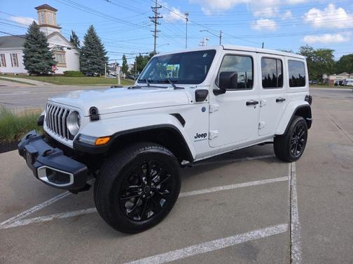 Bright White Clearcoat 2025 Jeep Wrangler 4xe Sahara