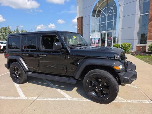 Black Clearcoat 2020 Jeep Wrangler Unlimited Sport Altitude