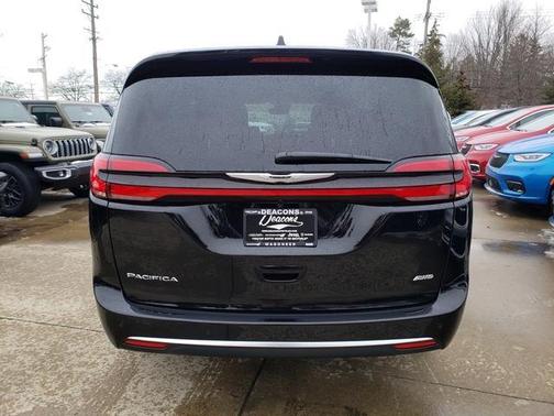 2026 Chrysler Pacifica Pinnacle