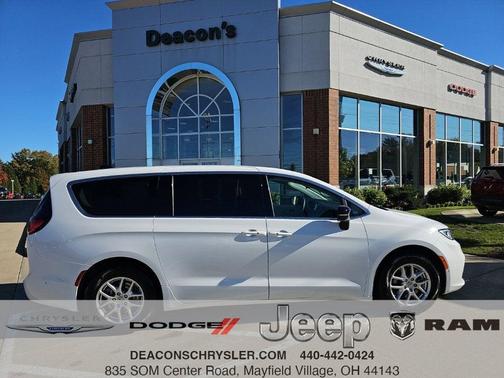 Bright White Clearcoat 2024 Chrysler Pacifica Touring-L