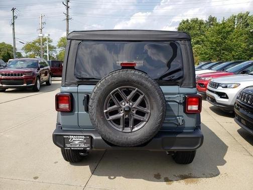 2025 Jeep Wrangler Sport