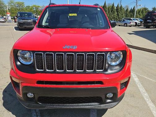 Colorado Red Clearcoat 2022 Jeep Renegade Latitude