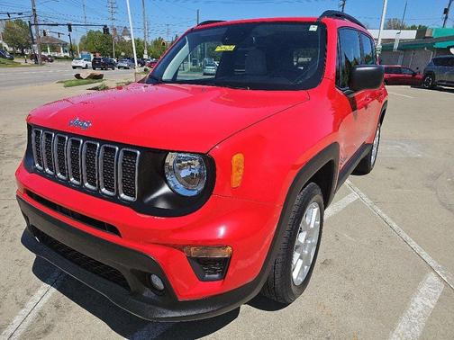 Colorado Red Clearcoat 2022 Jeep Renegade Latitude