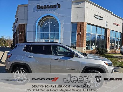 2022 Jeep Compass Latitude Lux