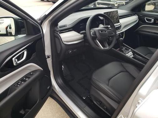 Silver Zynith 2026 Jeep Compass Limited