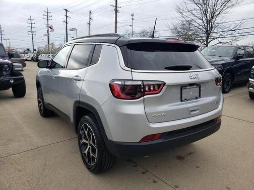 Silver Zynith 2026 Jeep Compass Limited