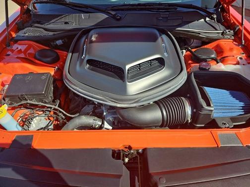 Go Mango! 2021 Dodge Challenger R/T