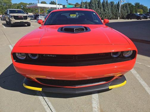 Go Mango! 2021 Dodge Challenger R/T