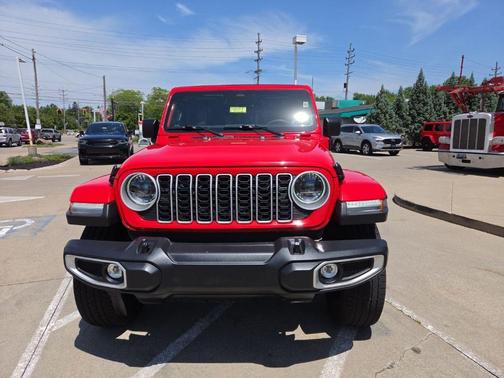 Firecracker Red Clearcoat 2025 Jeep Wrangler 4xe Sahara