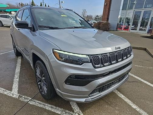 2023 Jeep Compass Altitude