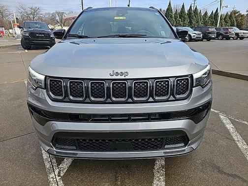 2023 Jeep Compass Altitude