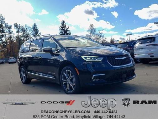 Diamond Black 2026 Chrysler Pacifica Pinnacle