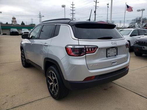Silver Zynith 2026 Jeep Compass Limited