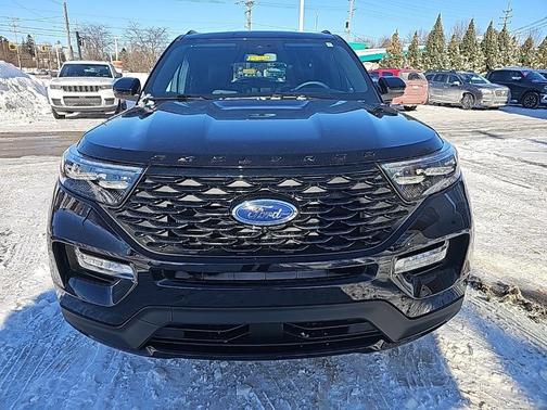 2023 Ford Explorer ST-Line