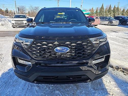 2023 Ford Explorer ST-Line