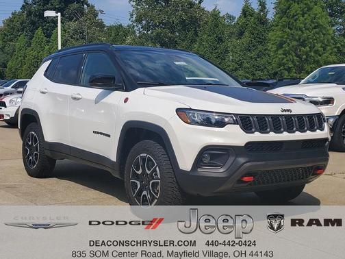 Bright White Clearcoat 2026 Jeep Compass Trailhawk