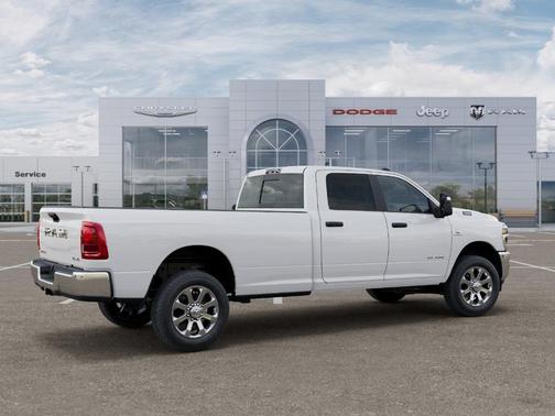 Bright White Clearcoat 2026 RAM 2500 Big Horn