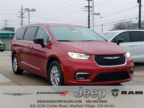 2026 Chrysler Pacifica Select