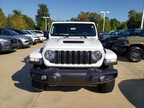 2025 Jeep Gladiator Sport