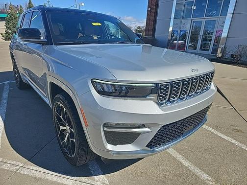 2025 Jeep Grand Cherokee Summit