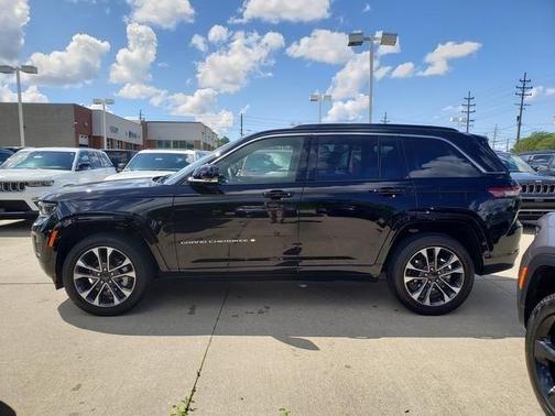 2025 Jeep Grand Cherokee Overland