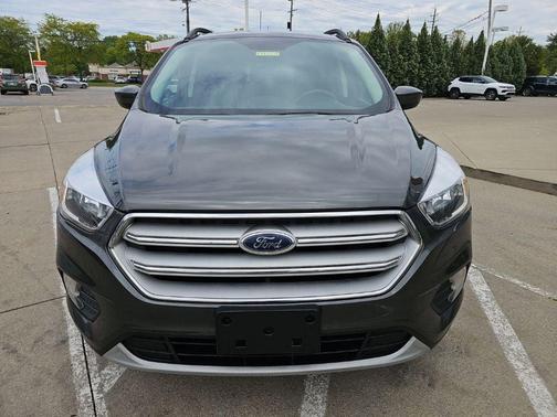 Magnetic 2018 Ford Escape SE