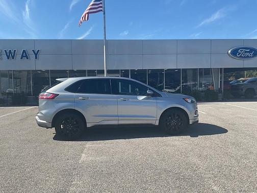 2022 Ford Edge ST LINE