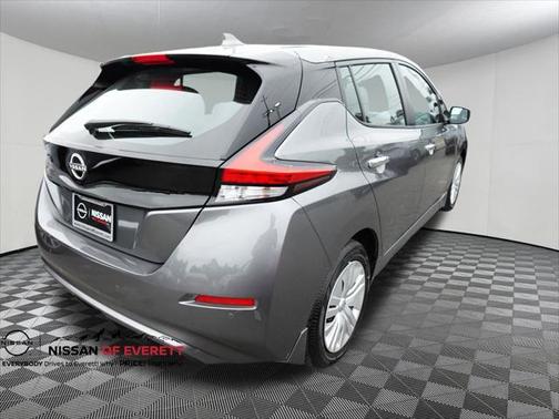 2025 Nissan Leaf S