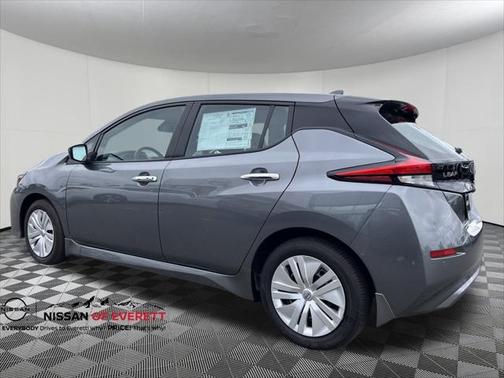 2025 Nissan Leaf S